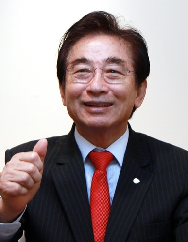 Chairman Kim Woo jae